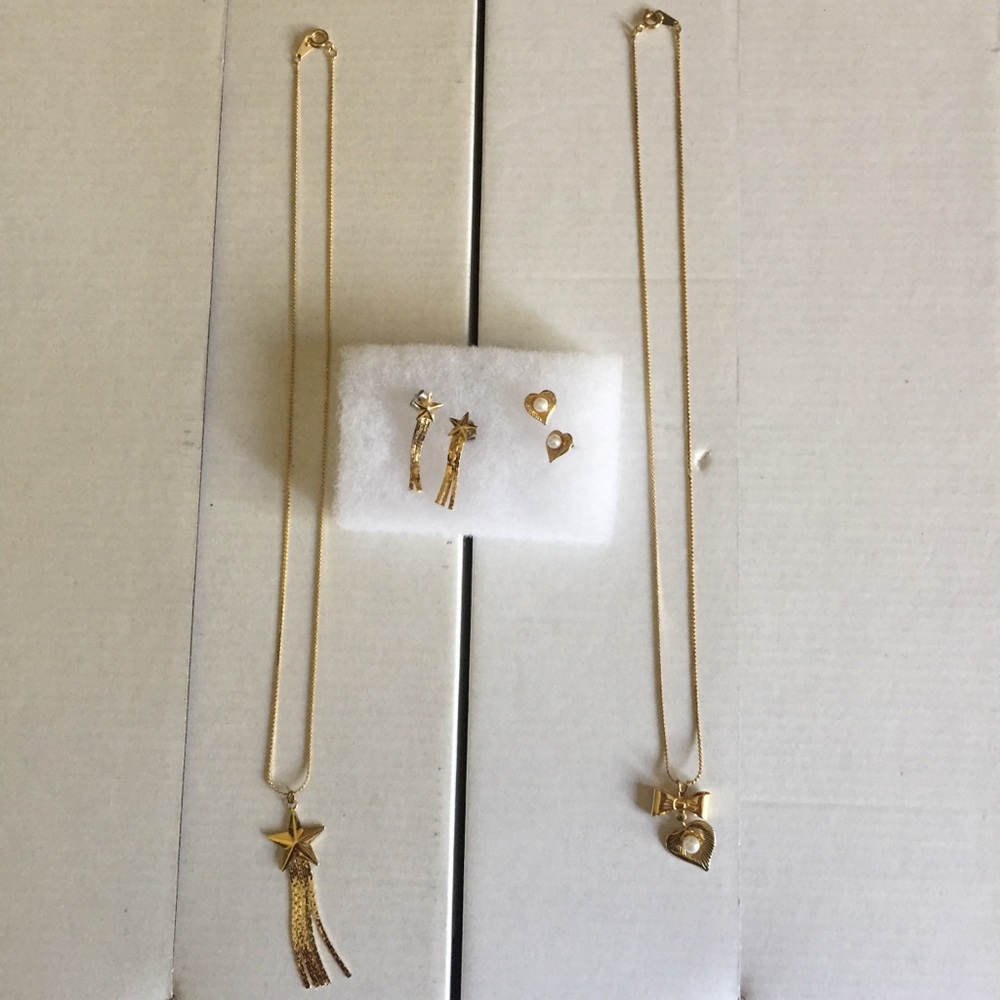 Vintage 2 sets of necklace/earrings in gold